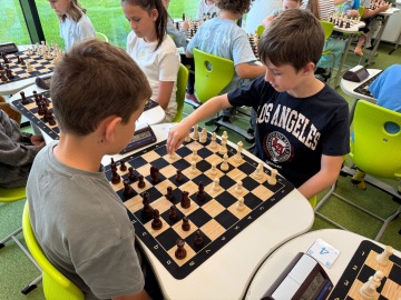 Úspěšný šachový turnaj v PED Academy: Děti zářily a získaly cenné zkušenosti!